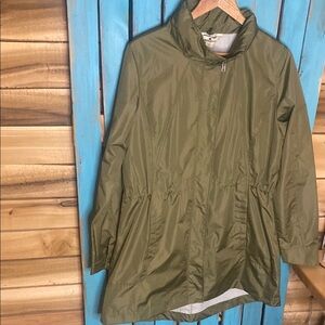 Woolrich Olive Green Women's windbreaker parka size large